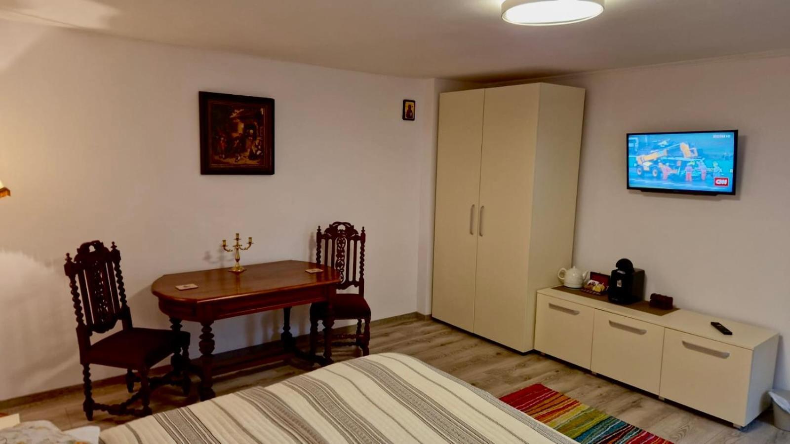 Casa Teo Hotel Buzau Ngoại thất bức ảnh